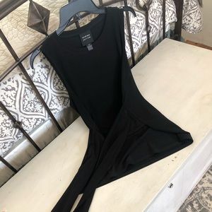 Andrea Jovine … black wrap shell NWOT